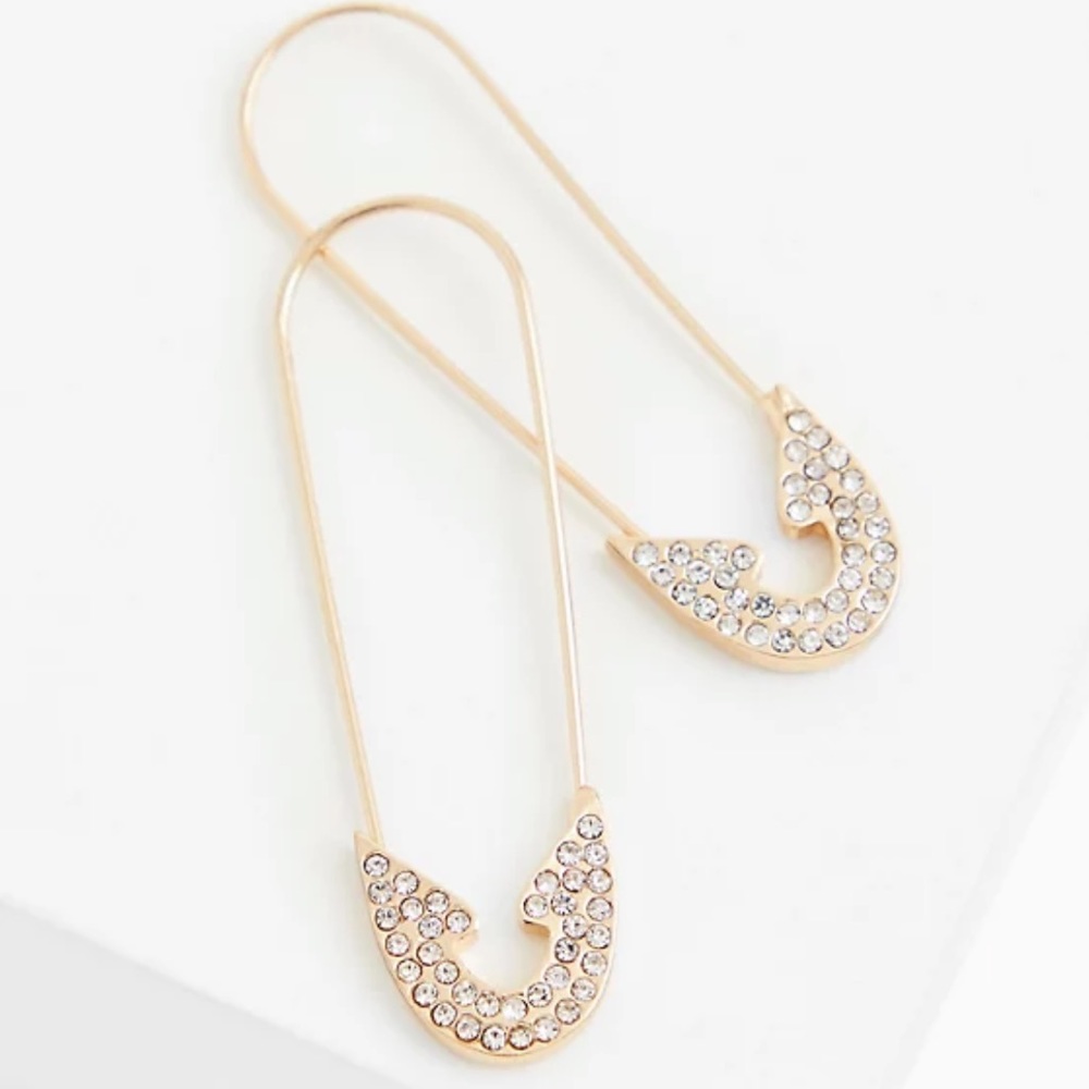 ❤️‍🔥NWT Betsey Johnson Oversized Safety Pin Earrings❤️‍🔥